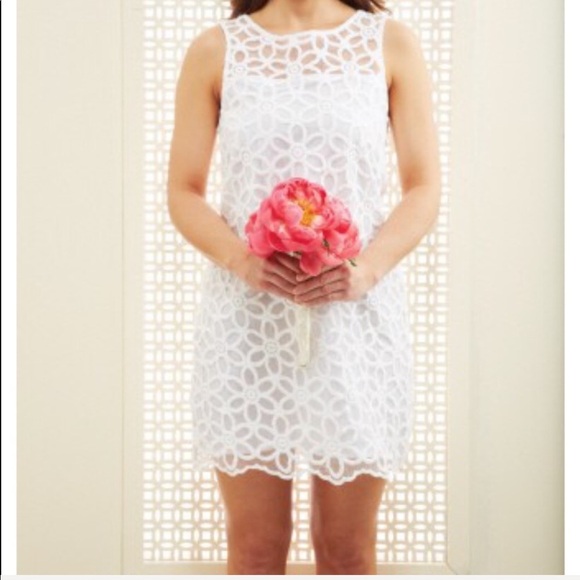NWT Mudpie White Petals Shift Dress - Picture 1 of 6